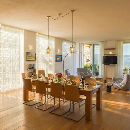 Brightline 8, Emma Villa